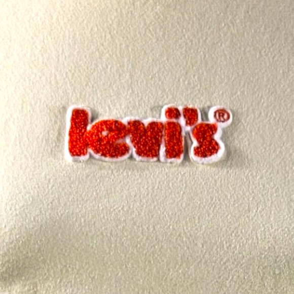 EUC Levi's Classic Brand Logo Patch Graphic Cotton T-Shirt Sz. M Light Tan - Picture 4 of 11